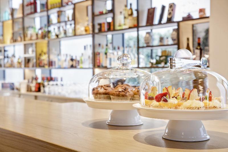 Intercityhotel Saarbrucken Bagian luar foto