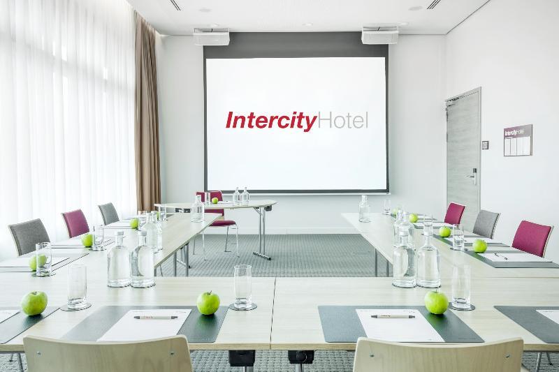 Intercityhotel Saarbrucken Bagian luar foto